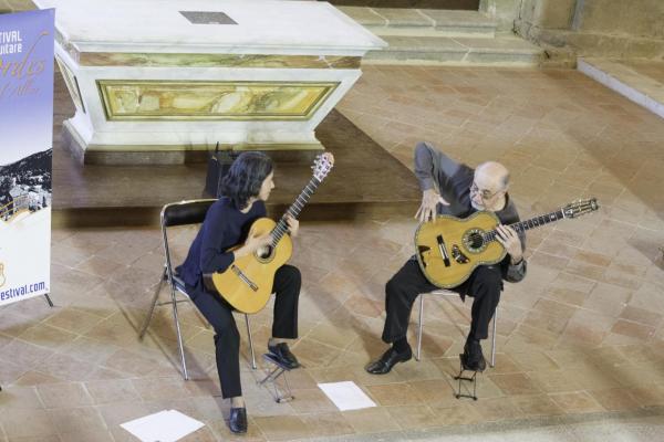 06 Festival de Chanteuges - Critina Azuma et Paulo Bellinati (17)